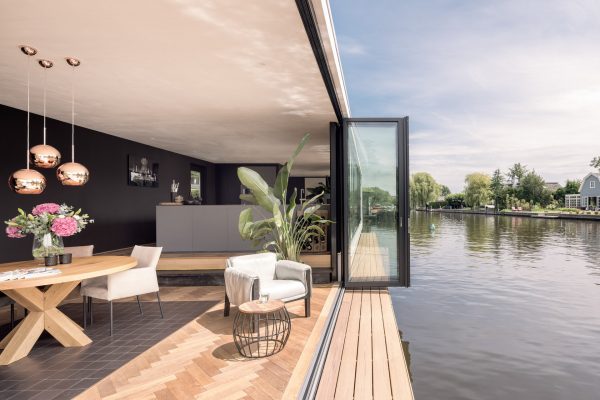 Hausboot bei Utrecht; Houseboat near Utrecht